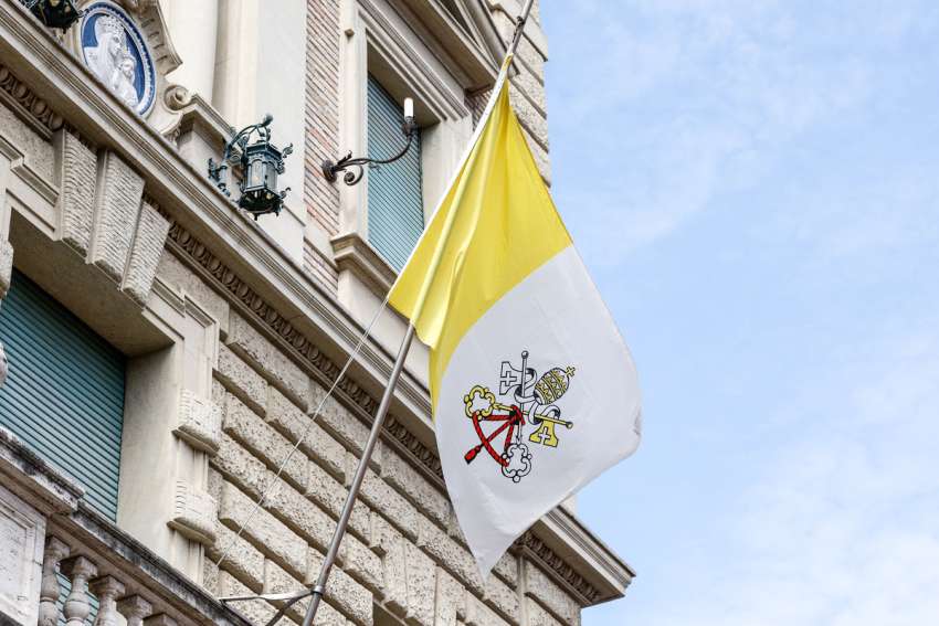 Vexing vexillology: Even the Vatican gets its flag wrong