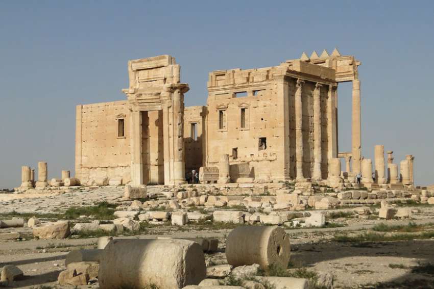 Pope Francis lauds Middle East effort to save local art and culture