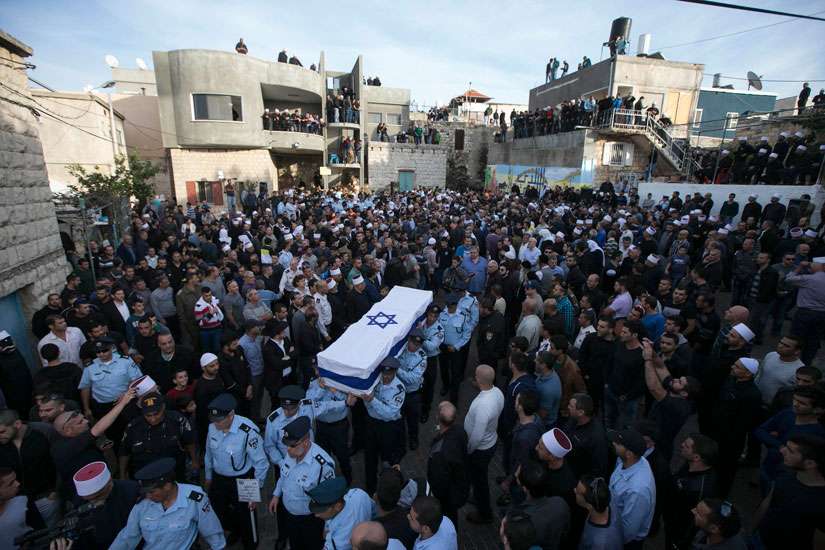 In Christmas message, Jerusalem patriarch criticizes all violence
