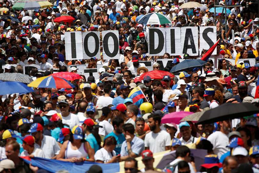 Bishops say Venezuela aims to install 'military dictatorship'