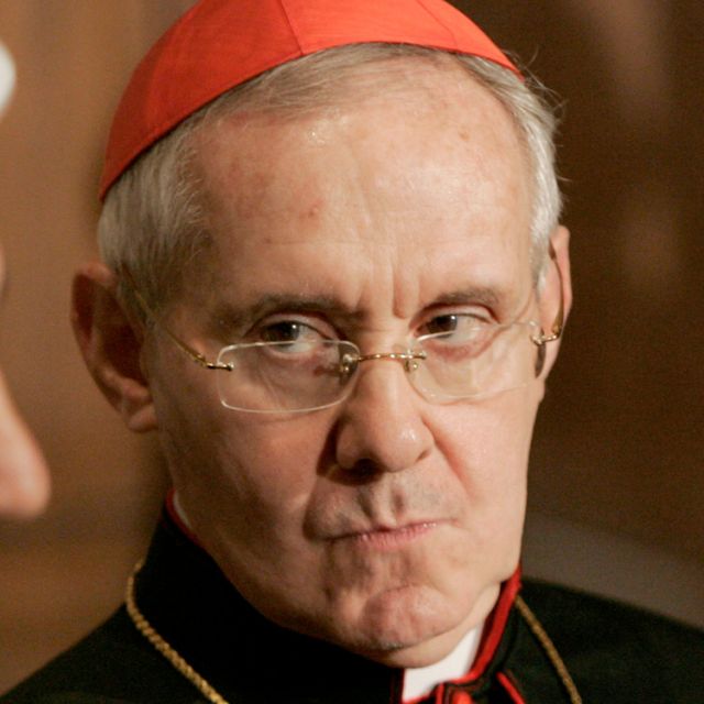 Youths' hopes spur dialogue among adults, cardinal tells Buddhists 