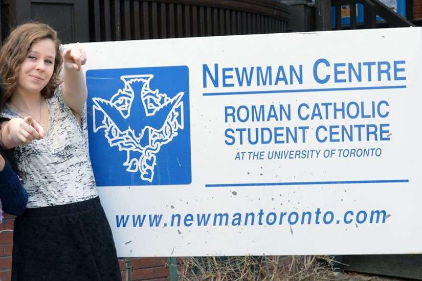 Youth continues ministry thanks to new scholarship