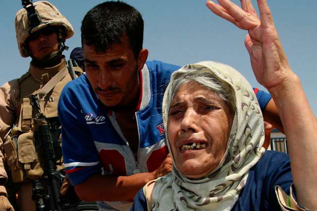Elderly Iraqi Christians defy ISIS, flee to camp