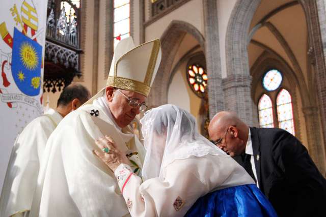 Charity, forgiveness keys to Korean reunification, says Pope Francis