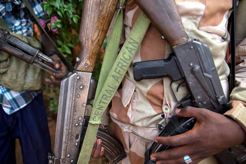 Central African Republic foes sign church-mediated peace accord