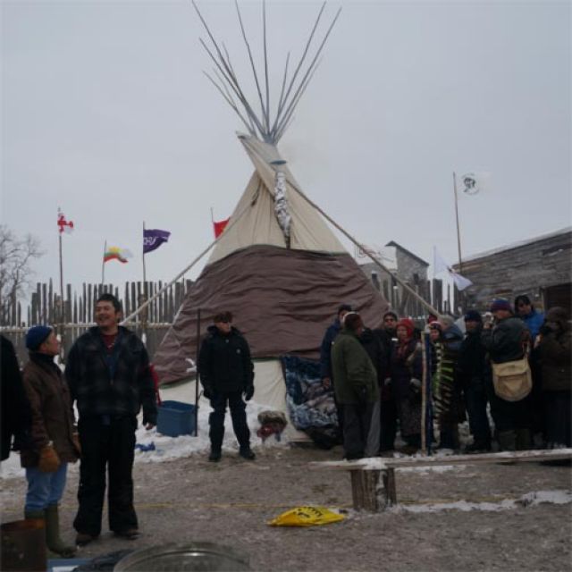 Victoria Island becomes place of pilgrimage to support Chief Spence