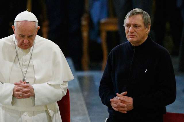 Mafia boss threatens anti-mob activist priest
