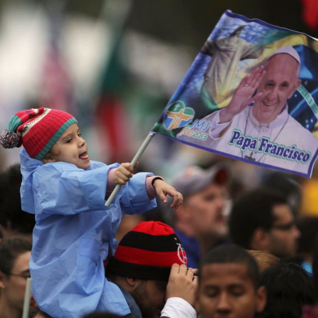 On stormy seashore, Pope invites young people to follow Jesus 