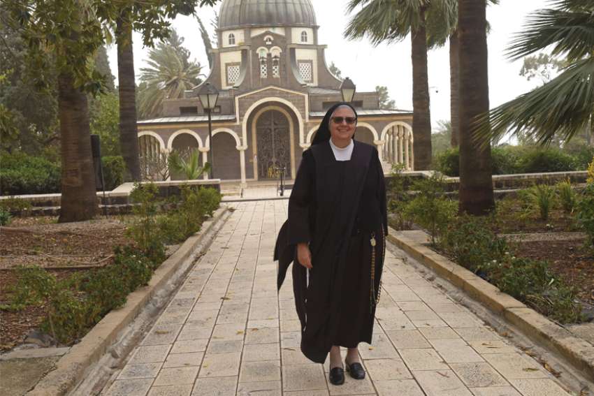 Sisters find sounds of silence at Easter