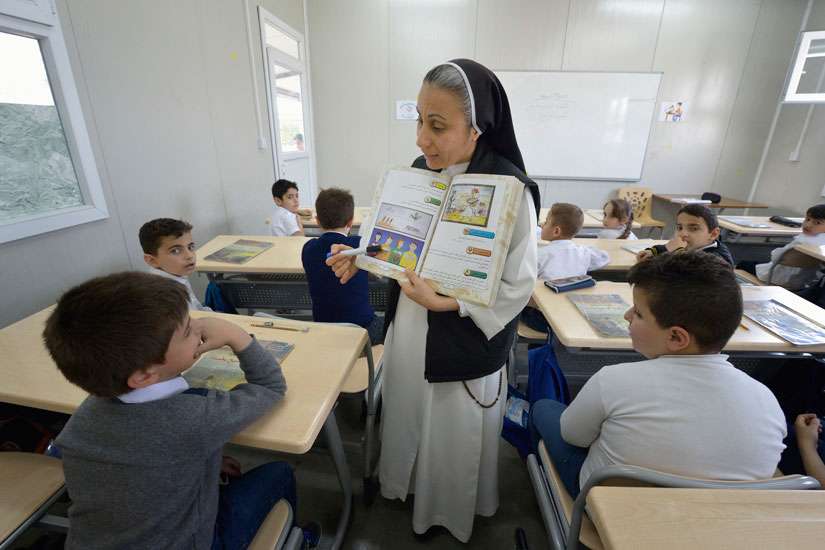 Dominican nuns keep hope alive among displaced in northern Iraq