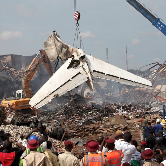 Nigerian cardinal urges crash victims' families to find strength in God 
