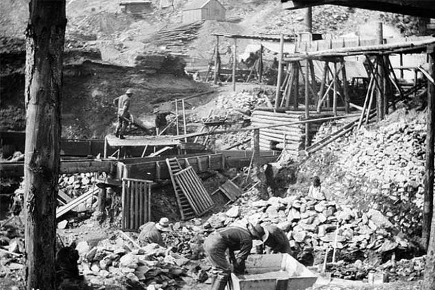 Robert Brehl: Christmas treasure found in Klondike gold rush