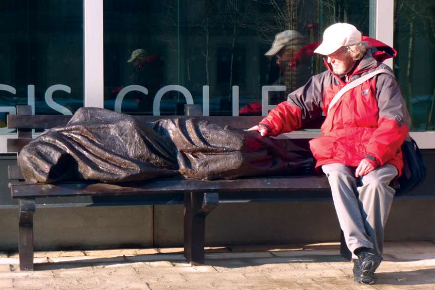 Late Jesuit shapes sculptor’s spirit, art