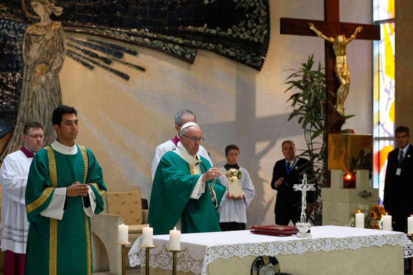 Mass in Azerbaijan: Essential aspects of the Christian life are faith and service