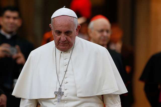 Synod ends by affirming tradition, leaving controversial questions open