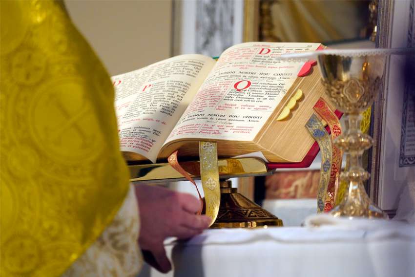 Pope Francis has issued decree confirming FSSP in its use of 1962 liturgical books