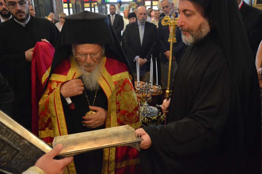 Pope Francis explains giving St. Peter's relics to Orthodox