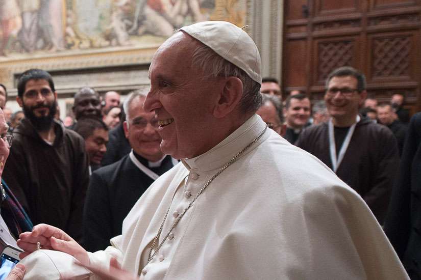 Giving to the poor is part of jubilee year, Pope says
