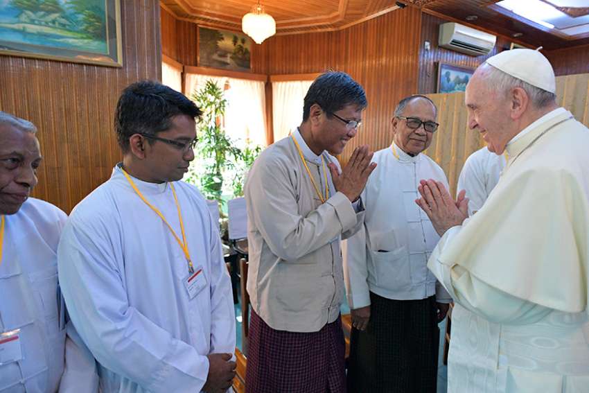 Unity, not uniformity, leads to peace, Pope says