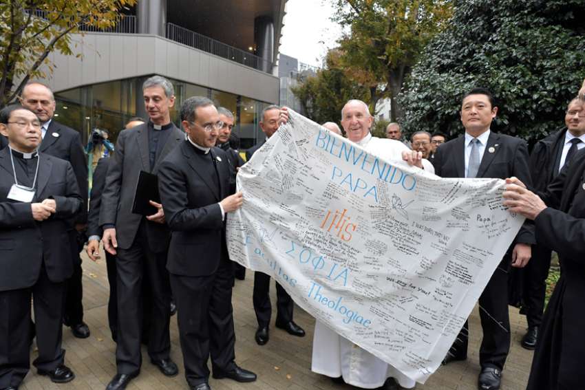 Pope Francis ends Japan trip with visit to Jesuit university