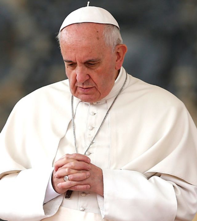 Francis apologizes for clerical sex abuse by priests 