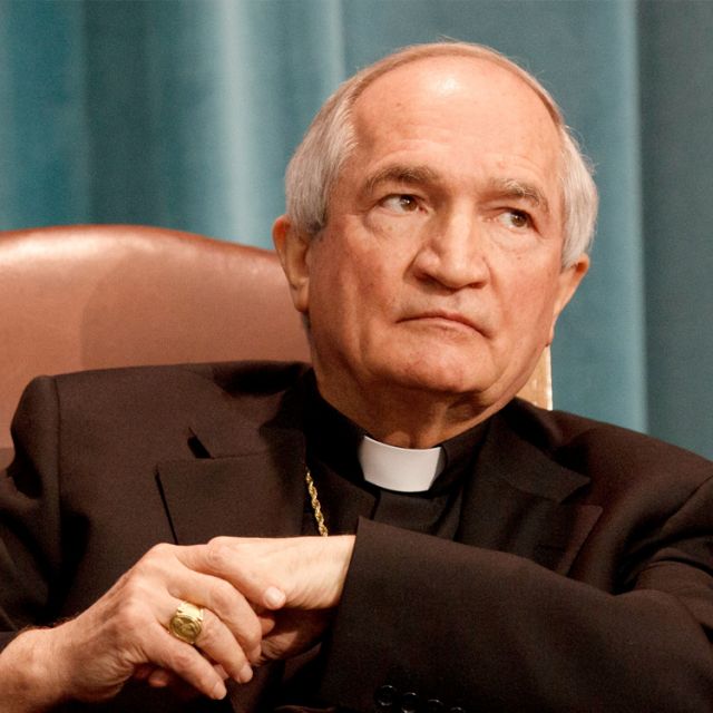 Self-regulating markets don't serve common good, Vatican official says 