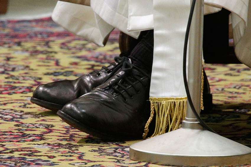 Frugal Pope Francis spotted shoes shopping in Rome
