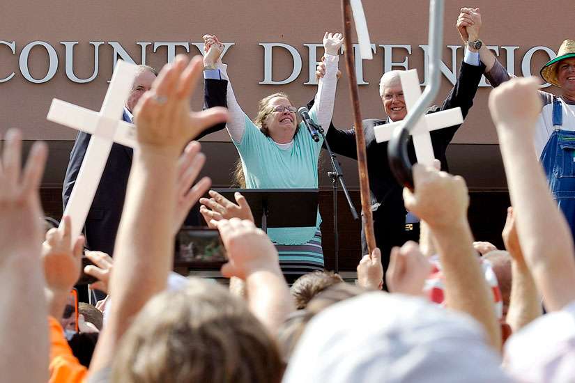 Pope set-up says plenty about rifts in Church