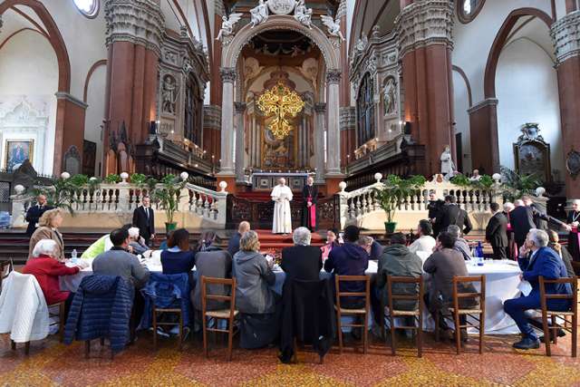 Comment: Francis opens the door to ‘cafeteria’ Catholics