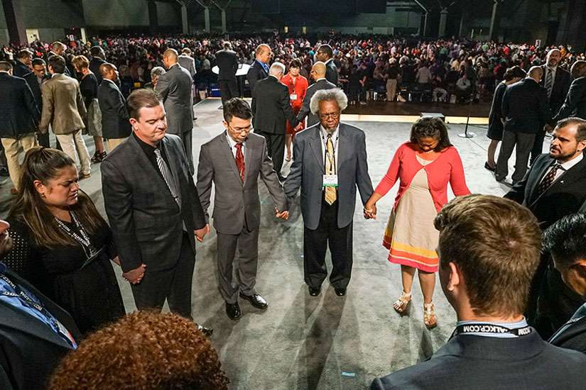 After recent shootings, white churches take stock on race