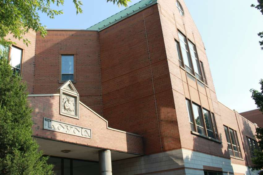 Loyola High School in Montreal opens to girls