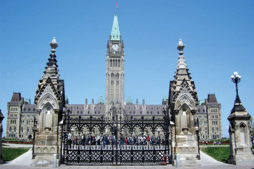 MPs look to bridge gap in faith, politics
