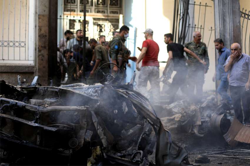 Pope Francis writes Assad: urges him to protect civilians, seek peace
