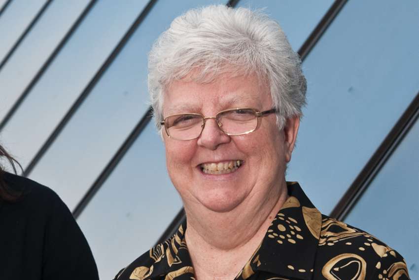 Sisters seek removal of Mike Harris from Chartwell board