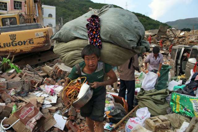Pope Francis offers prayers for victims of earthquake in China