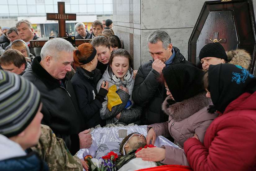Pope tells Ukraine's bishops not to politicize their role as pastors