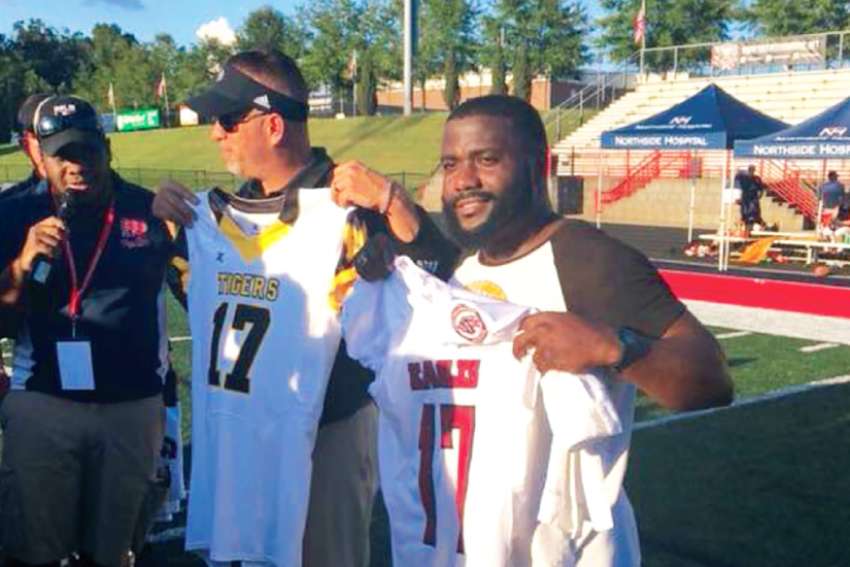 More than a game: Ottawa team plays against Parkland school marred by mass shooting