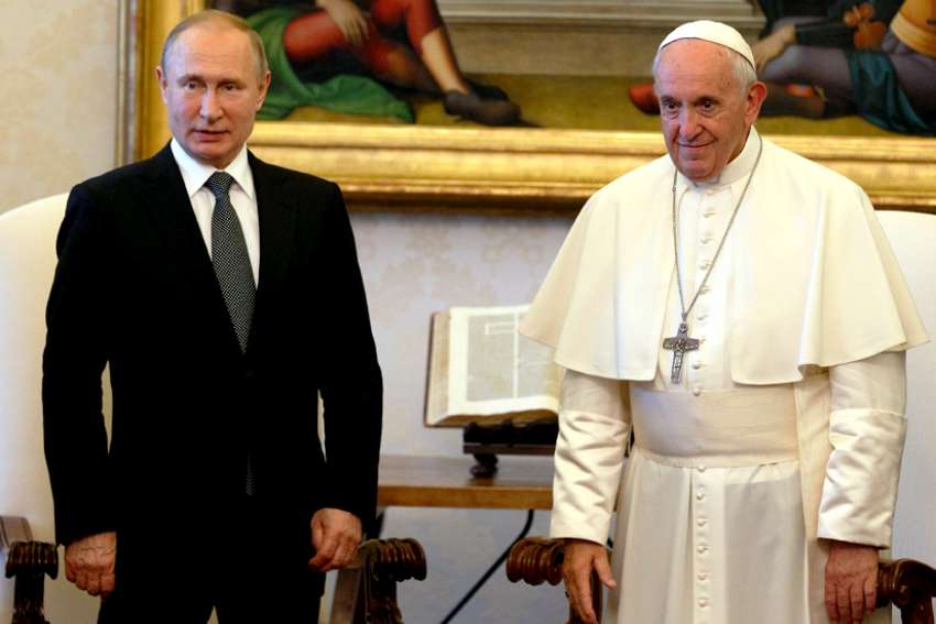 Pope Francis meets with Putin; discuss Ukraine, Syria, Venezuela