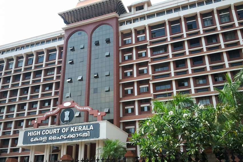 Indian court affirms priests’ right to property despite poverty oath