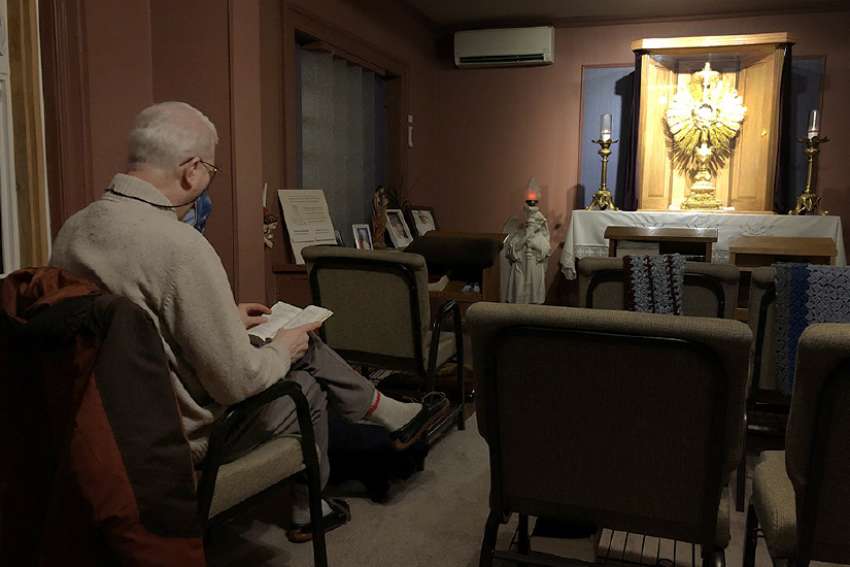 Protestant discovers the peace of Eucharistic adoration