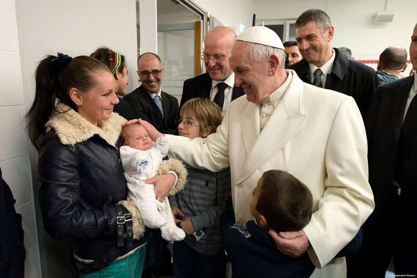 Pope to welcome homeless on pilgrimage to Rome