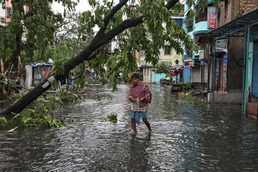 Rain, flooding compound problems for state in eastern India