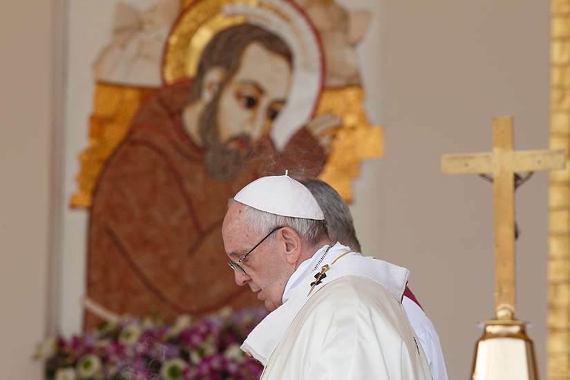 Many admire Padre Pio, but few imitate him, Pope says