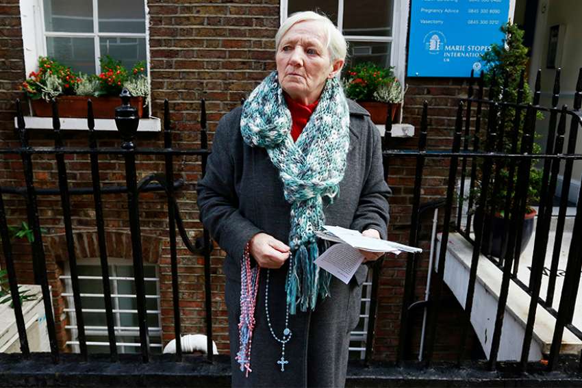 London council sets up buffer zone around abortion clinic