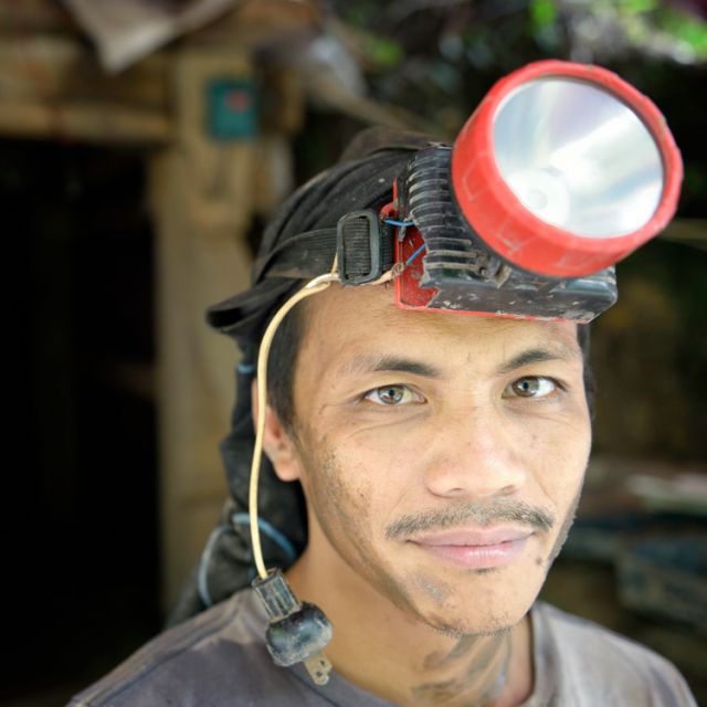 Small-scale Philippine miners defend rights against foreign interests 