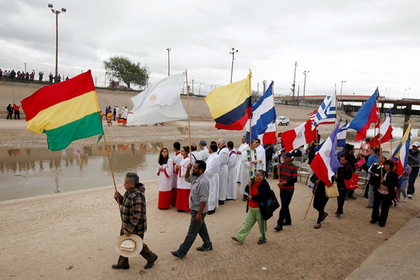 Solidarity march for migrants draws 30,000 in Tijuana