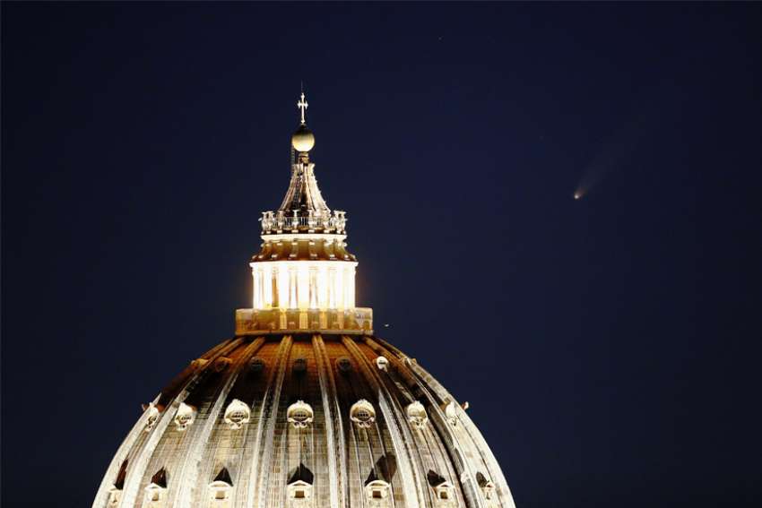 Changes to Curia constitution open positions to laity