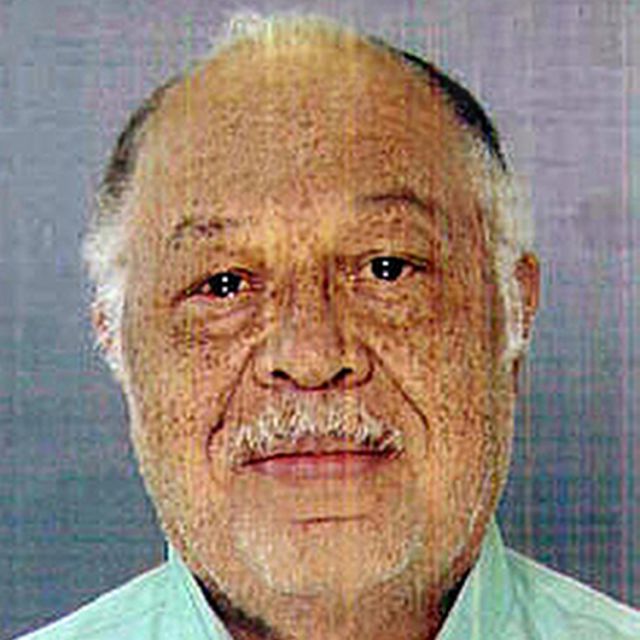 Judge dismisses some charges against Philadelphia abortionist 