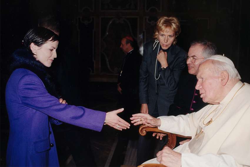 Irish bishop recalls Cranberries' musician for her faith, inspiration