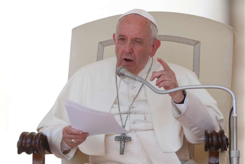 U.S. bishops join Pope Francis reacting to photos of drowned migrant father, child